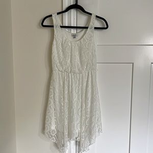 White Floral Dress | Woman’s Size Small